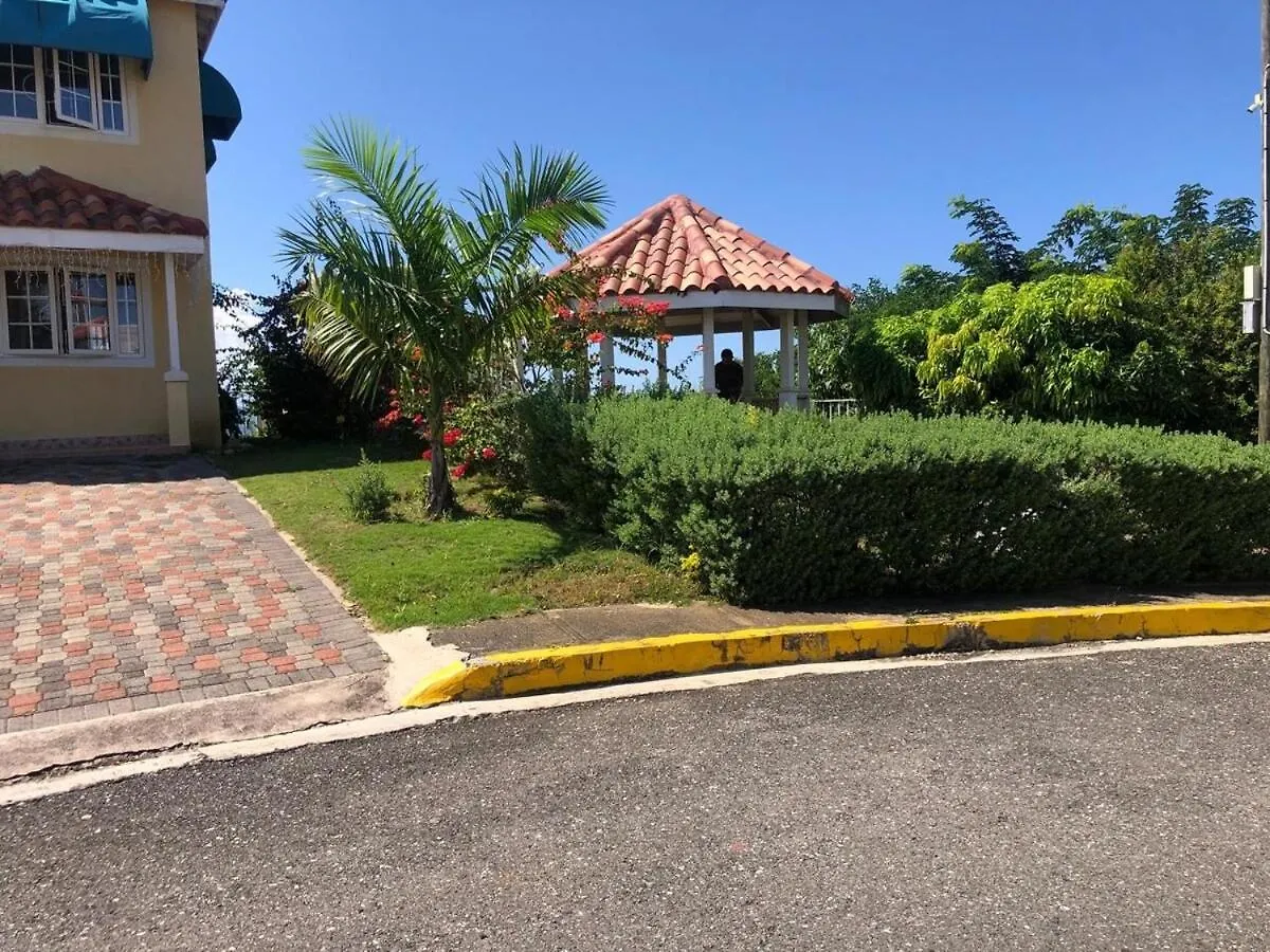 아파트 Montego Bay Getaway Home